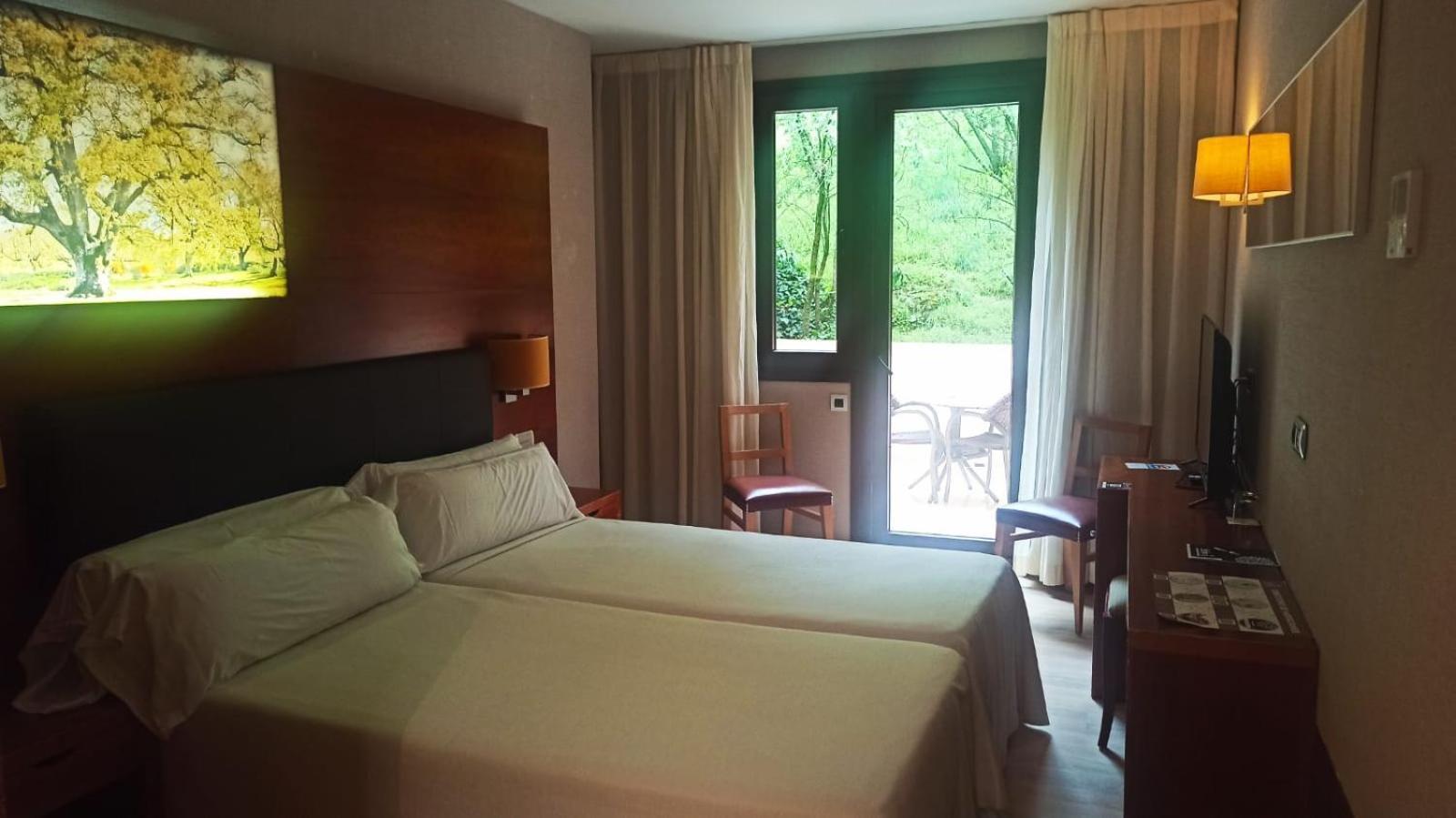 Hotel Balneario Valle Del Jerte Valdastillas Buitenkant foto