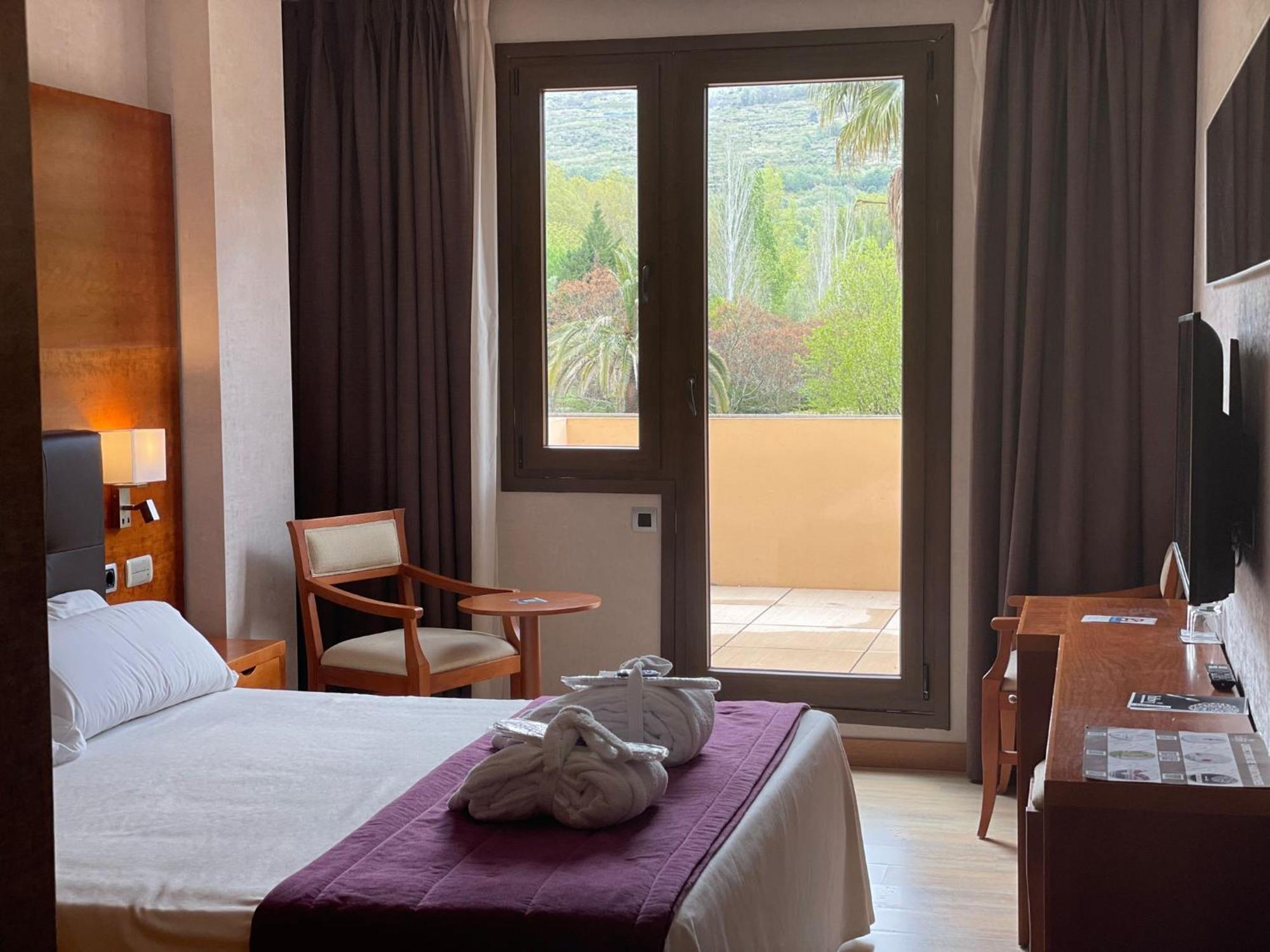 Hotel Balneario Valle Del Jerte Valdastillas Buitenkant foto
